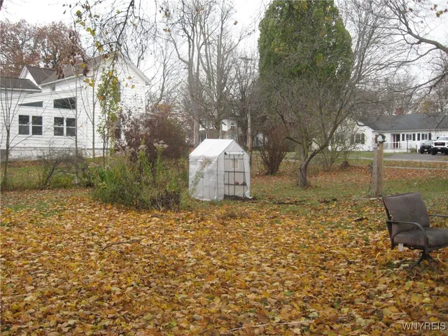 $179,900 | 71 Summit Street, Le Roy, NY 14482