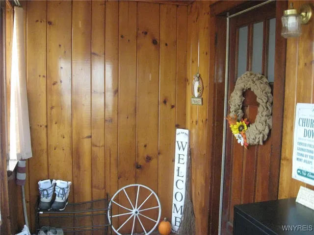 $179,900 | 71 Summit Street, Le Roy, NY 14482