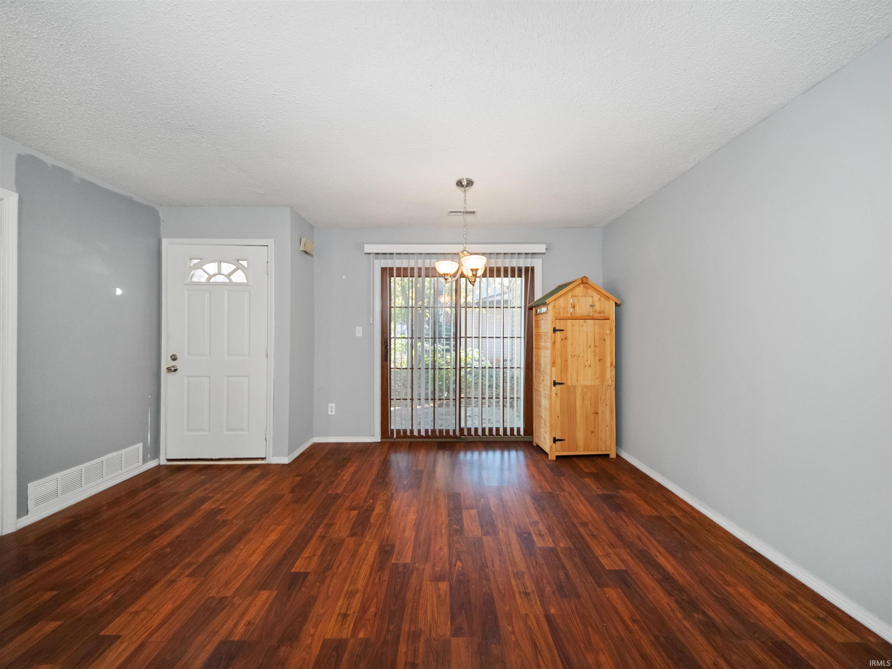 5040 Stellhorn Road Fort Wayne, IN 46815 - Photo 12 of 35 Gallery Image 12