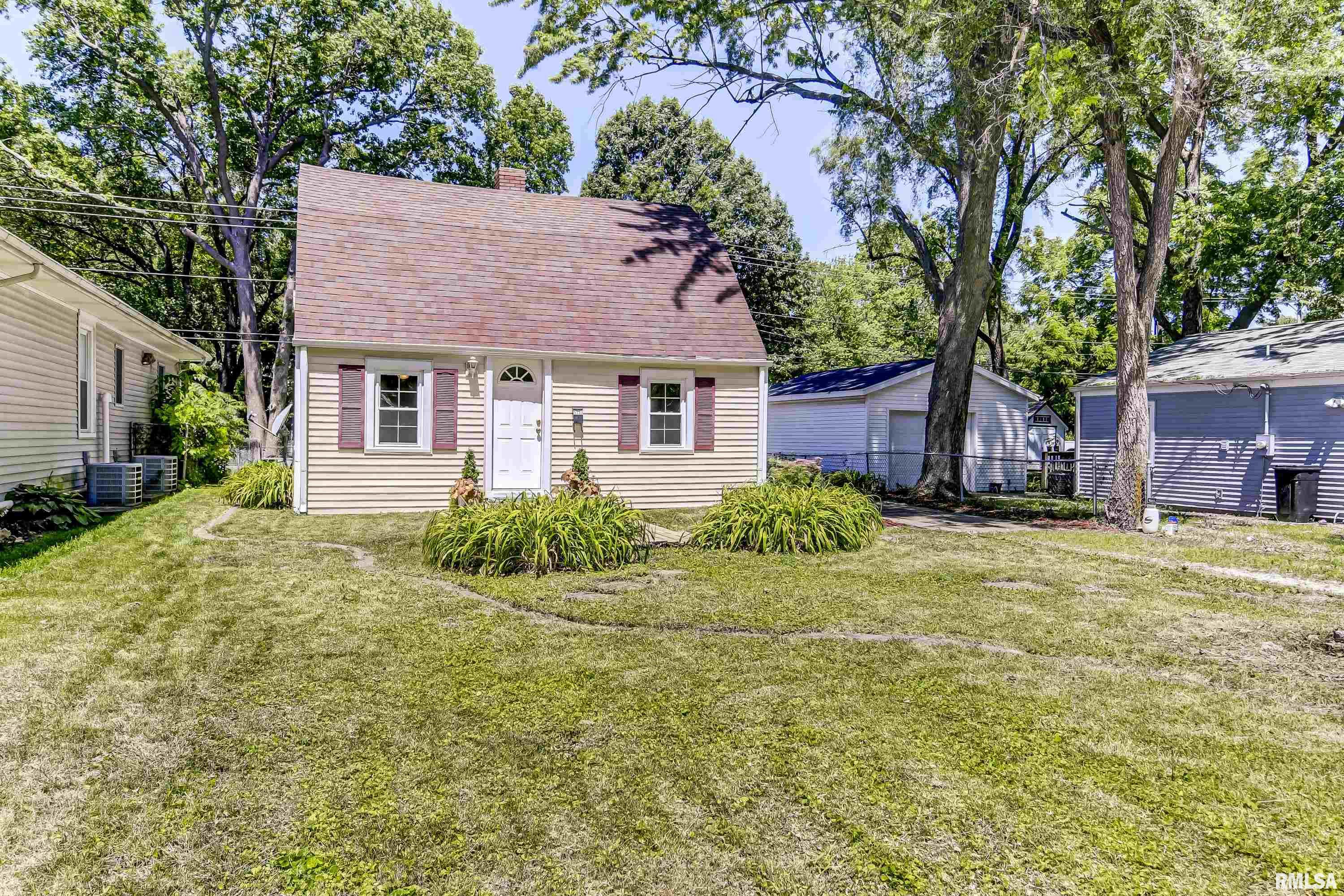 3333 Rita Avenue Springfield, IL 62703 - Photo 1 of 34