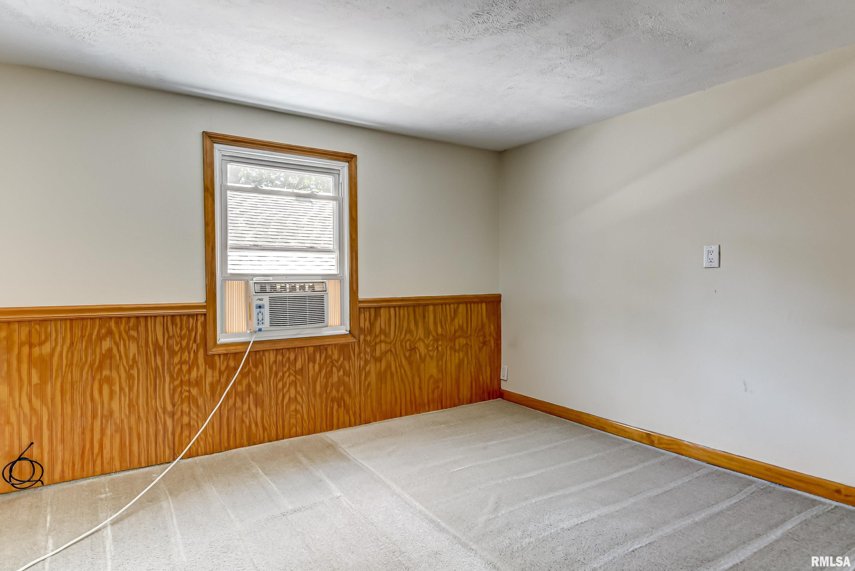 3333 Rita Avenue Springfield, IL 62703 - Photo 22 of 34
