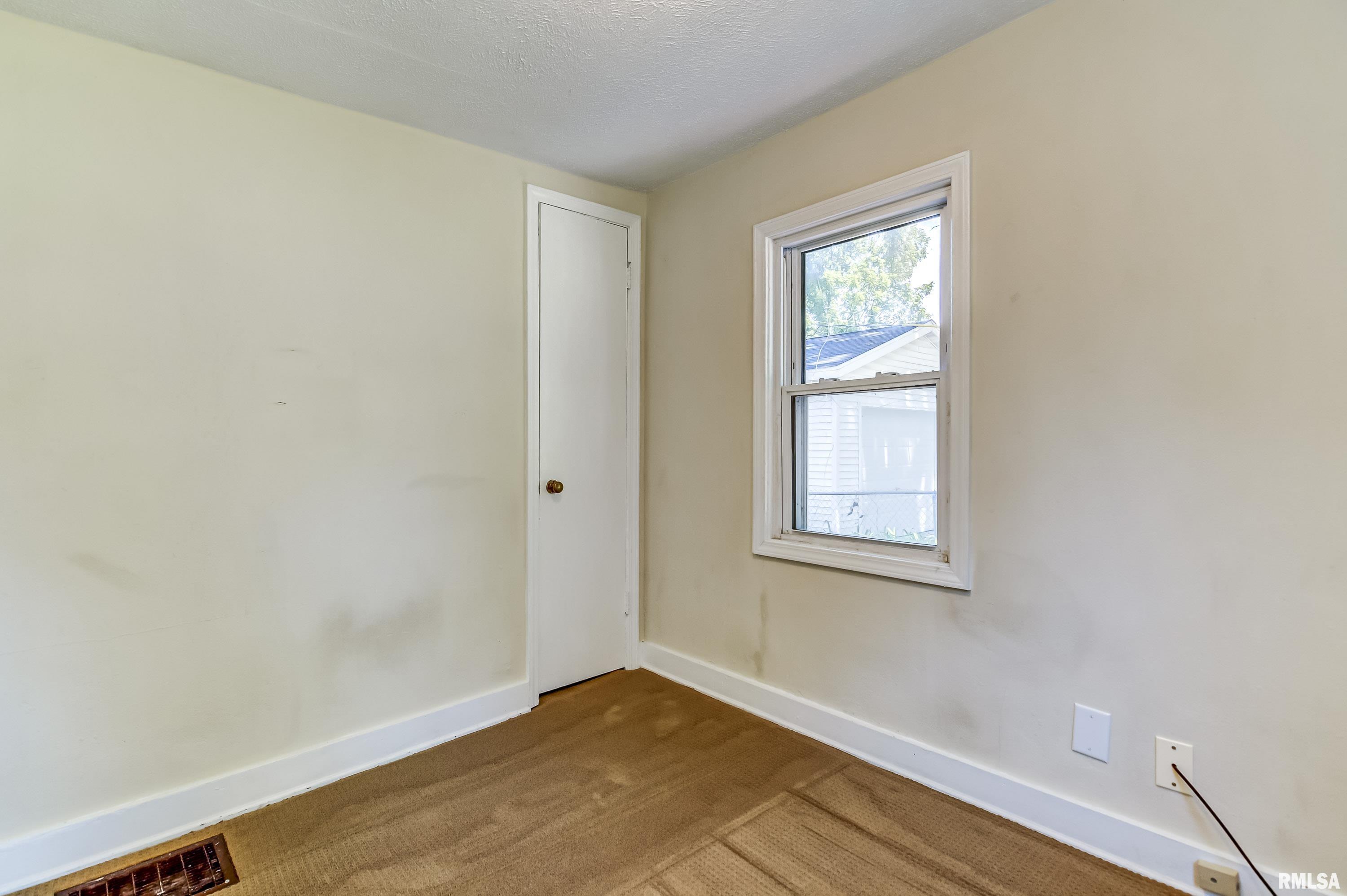 3333 Rita Avenue Springfield, IL 62703 - Photo 26 of 34
