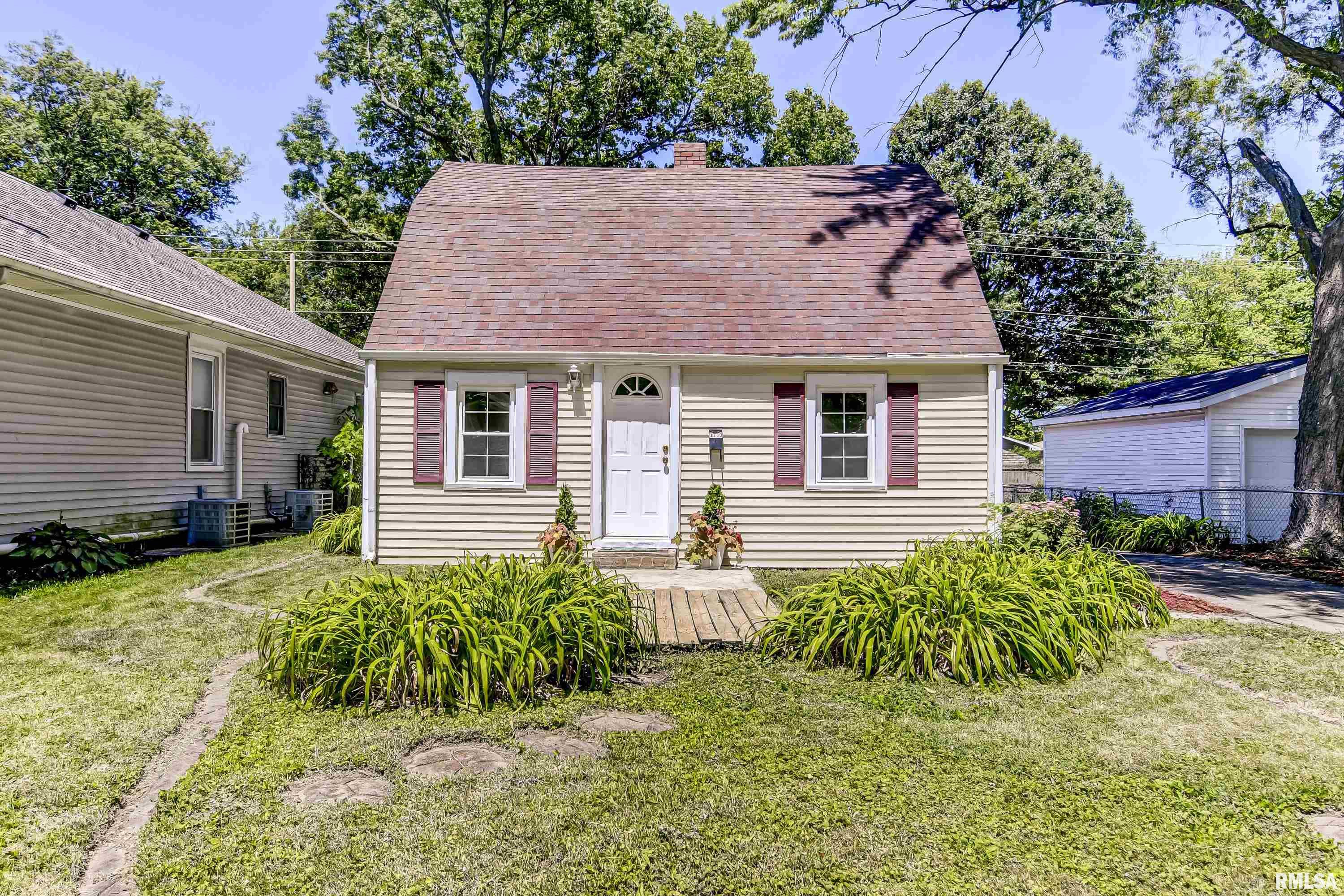 3333 Rita Avenue Springfield, IL 62703 - Photo 3 of 34