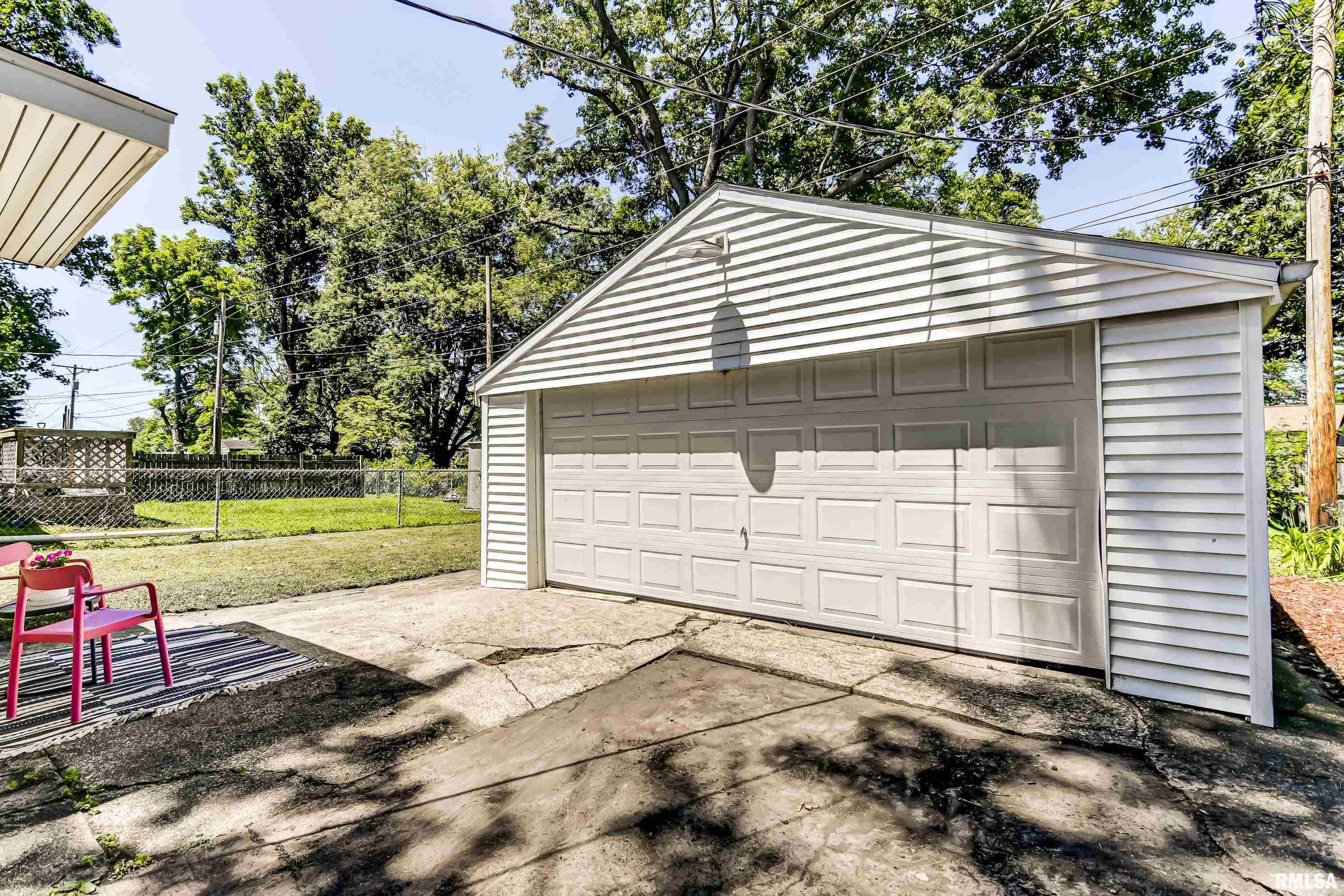 3333 Rita Avenue Springfield, IL 62703 - Photo 31 of 34