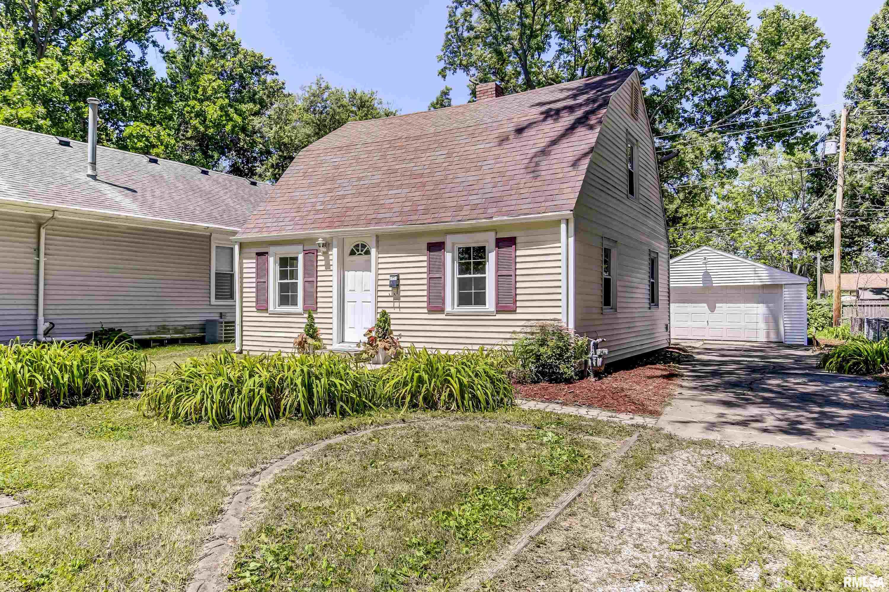 3333 Rita Avenue Springfield, IL 62703 - Photo 4 of 34