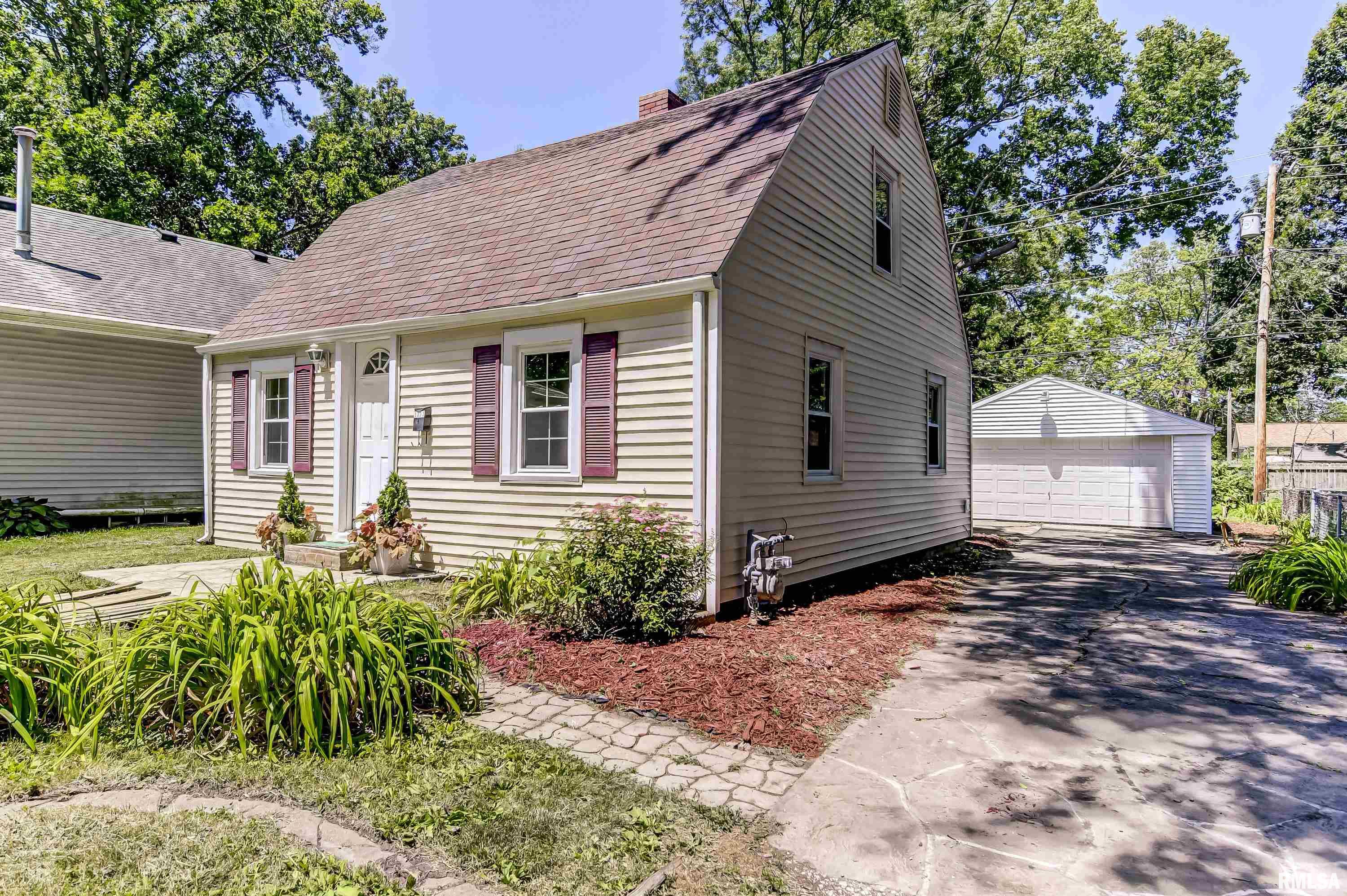 3333 Rita Avenue Springfield, IL 62703 - Photo 5 of 34