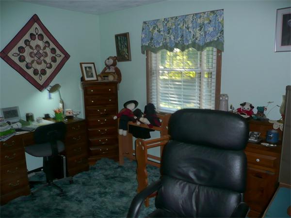 35 Temi Road Bellingham, MA 02019 - Photo 8 of 10 Gallery Image 8