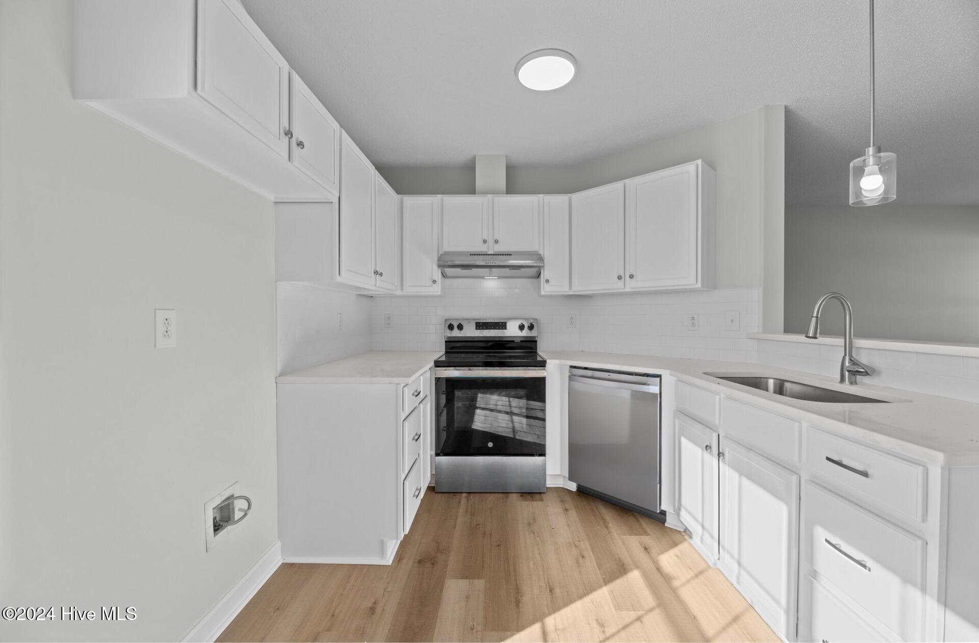 4572 Wyse Fork Road Dover, NC 28526 - Photo 9 of 29 14