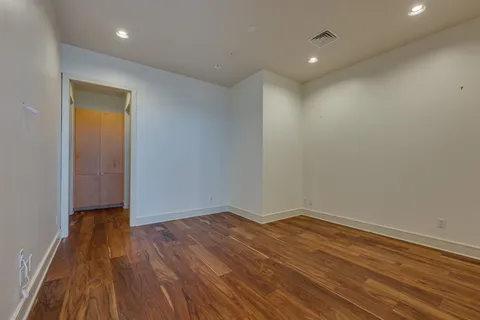 $519,900 | 555 East 5th Street, Unit 523, Austin, TX 78701