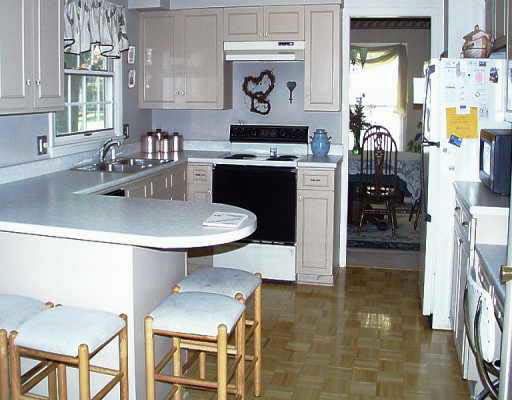 625 Winterset Road Fort Wayne, IN 46819 - Photo 2 of 4