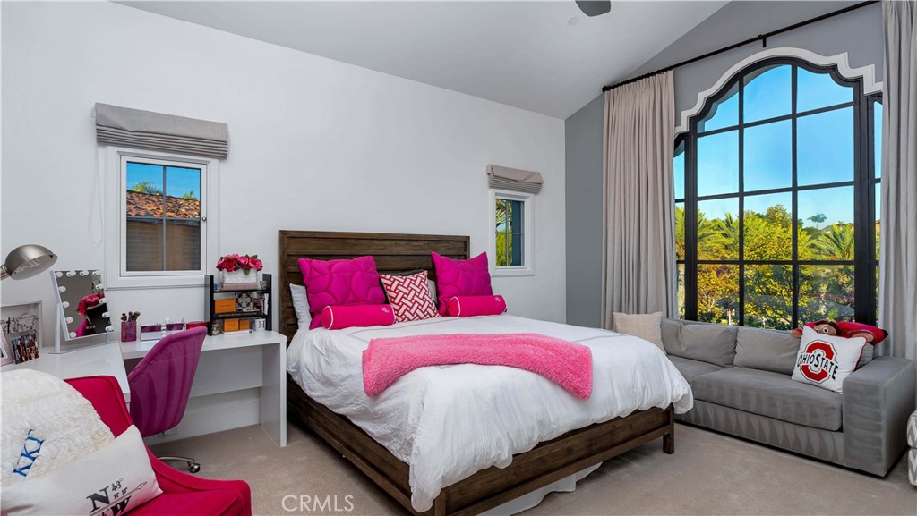 2 Thomas Road Ladera Ranch, CA 92694 - Photo 38 of 69 There is a custom window in this bedroom.
