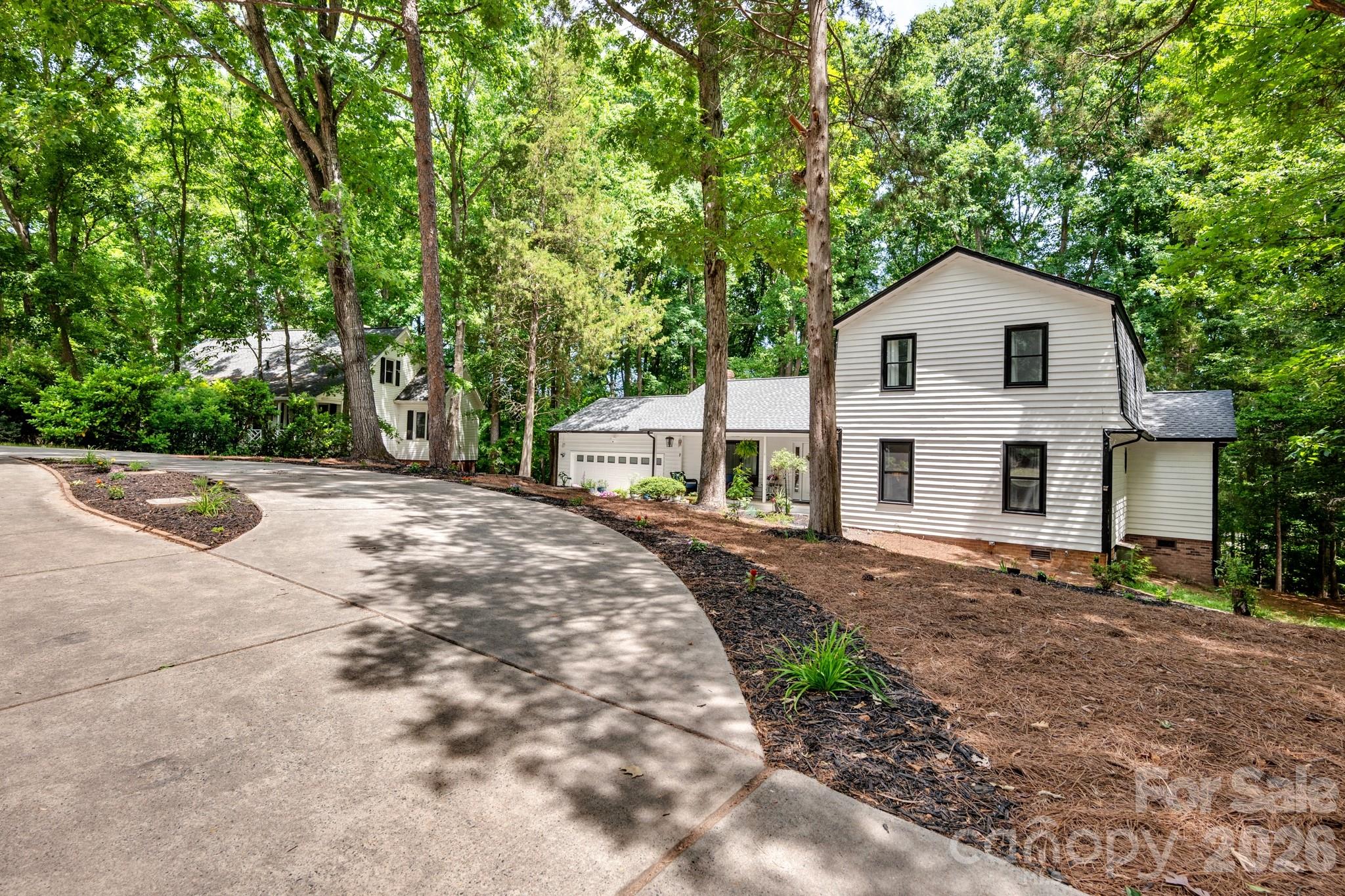 9307 Raintree Lane Charlotte, NC 28277 - Photo 2 of 43