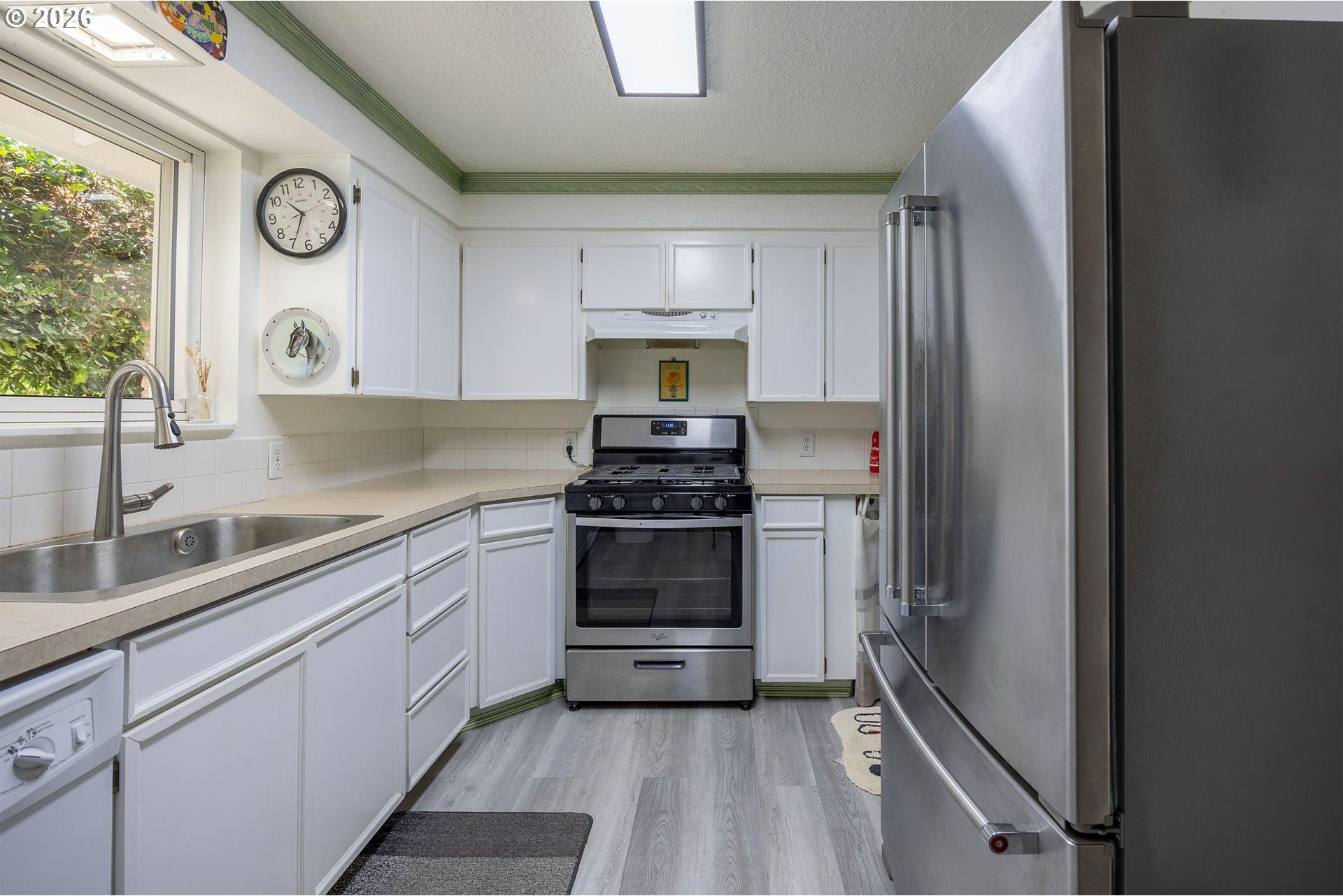 604 Woodruff Road Roseburg, OR 97471 - Photo 10 of 48 Gallery Image 10