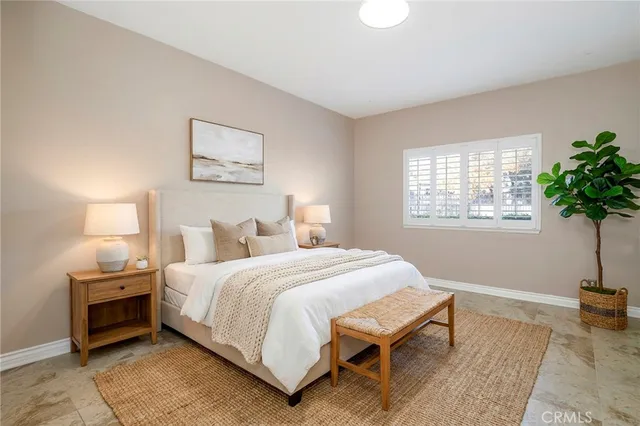 $375,000 | 27614 Susan Beth Way, Unit F, Saugus, CA 91350