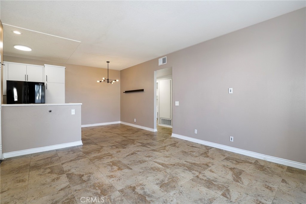 27614 Susan Beth Way, Unit F Saugus, CA 91350 - Photo 5 of 20