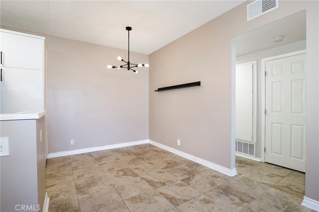 27614 Susan Beth Way, Unit F Saugus, CA 91350 - Photo 7 of 20