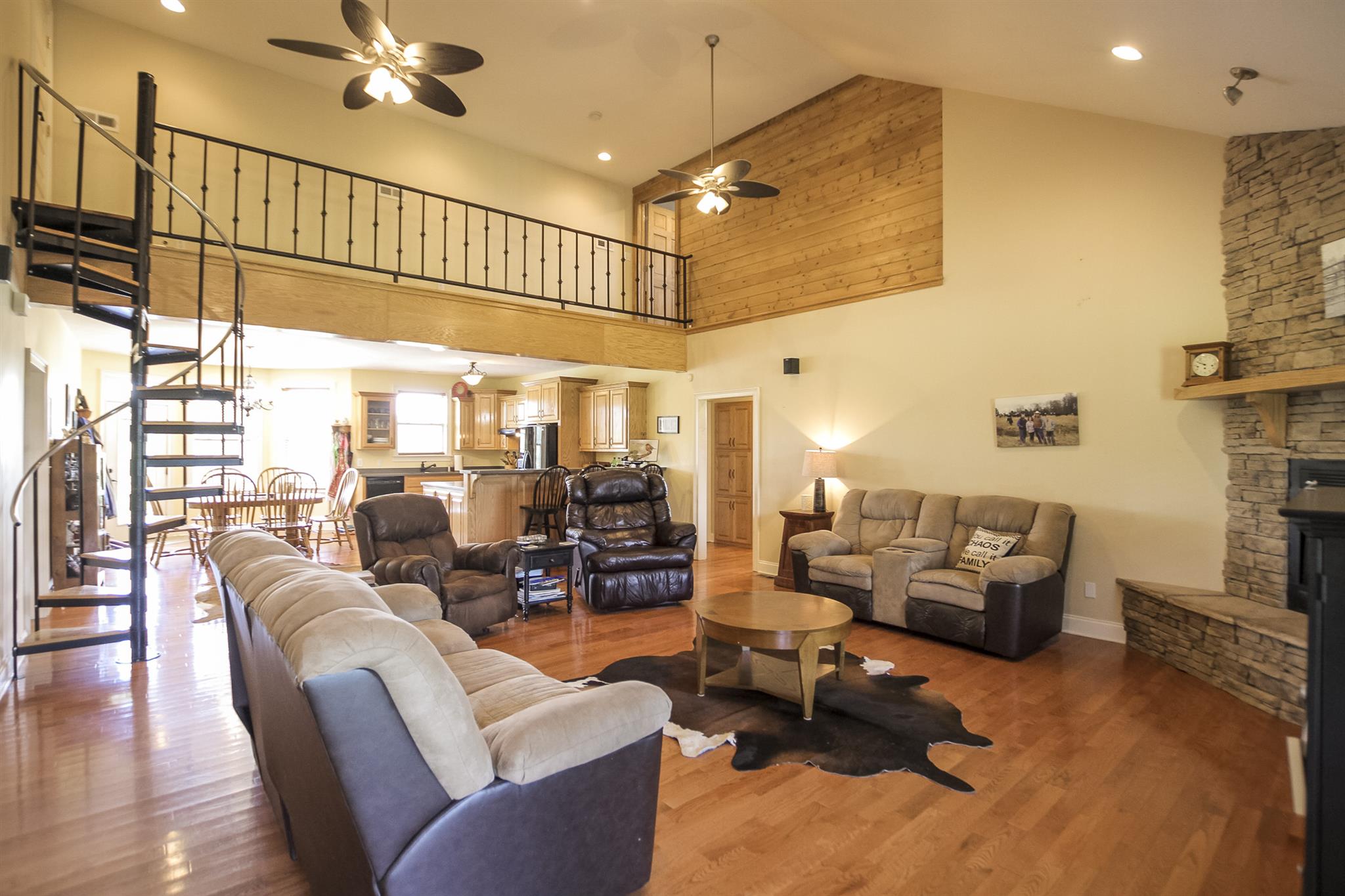 4599 Gamble Road Cedar Hill, TN 37032 - Photo 7 of 25 a living room with furniture