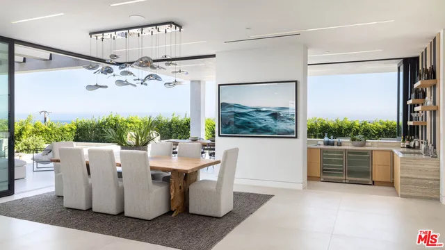 $27,800,000 | 23917 Malibu Road, Malibu, CA 90265