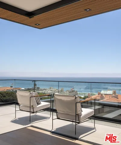 $27,800,000 | 23917 Malibu Road, Malibu, CA 90265