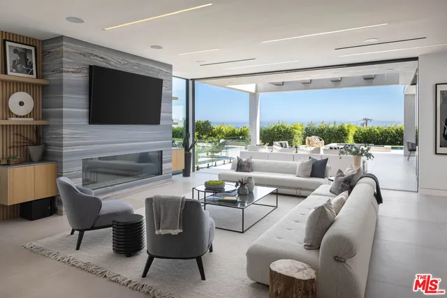 $27,800,000 | 23917 Malibu Road, Malibu, CA 90265