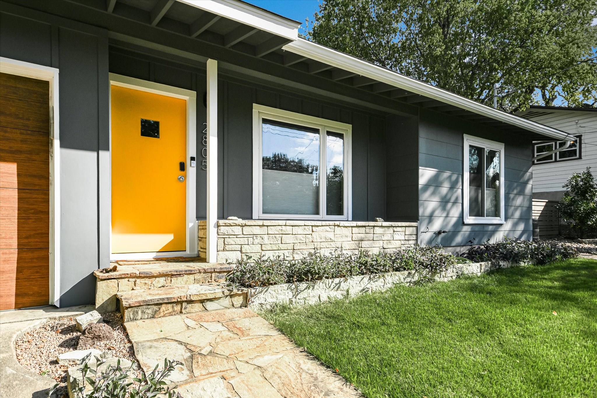 2805 South 5th Street Austin, TX 78704 - Photo 24 of 25 Great front yard