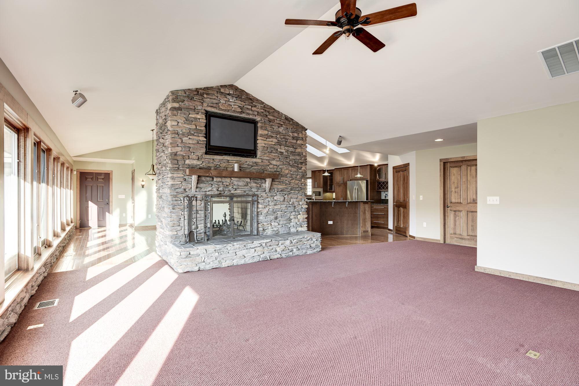 270 Morgan Road Cross Junction, VA 22625 - Photo 4 of 63