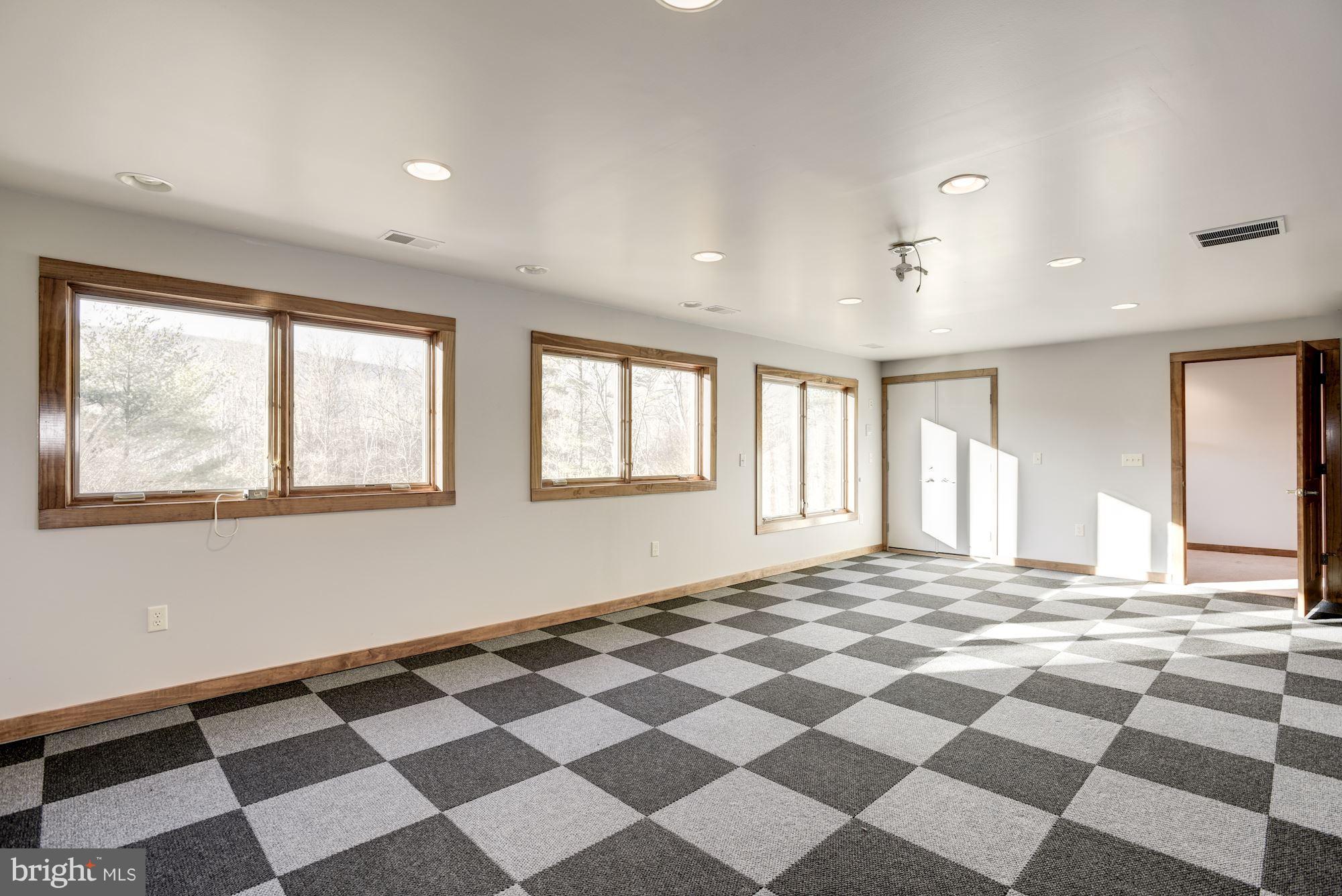 270 Morgan Road Cross Junction, VA 22625 - Photo 45 of 63