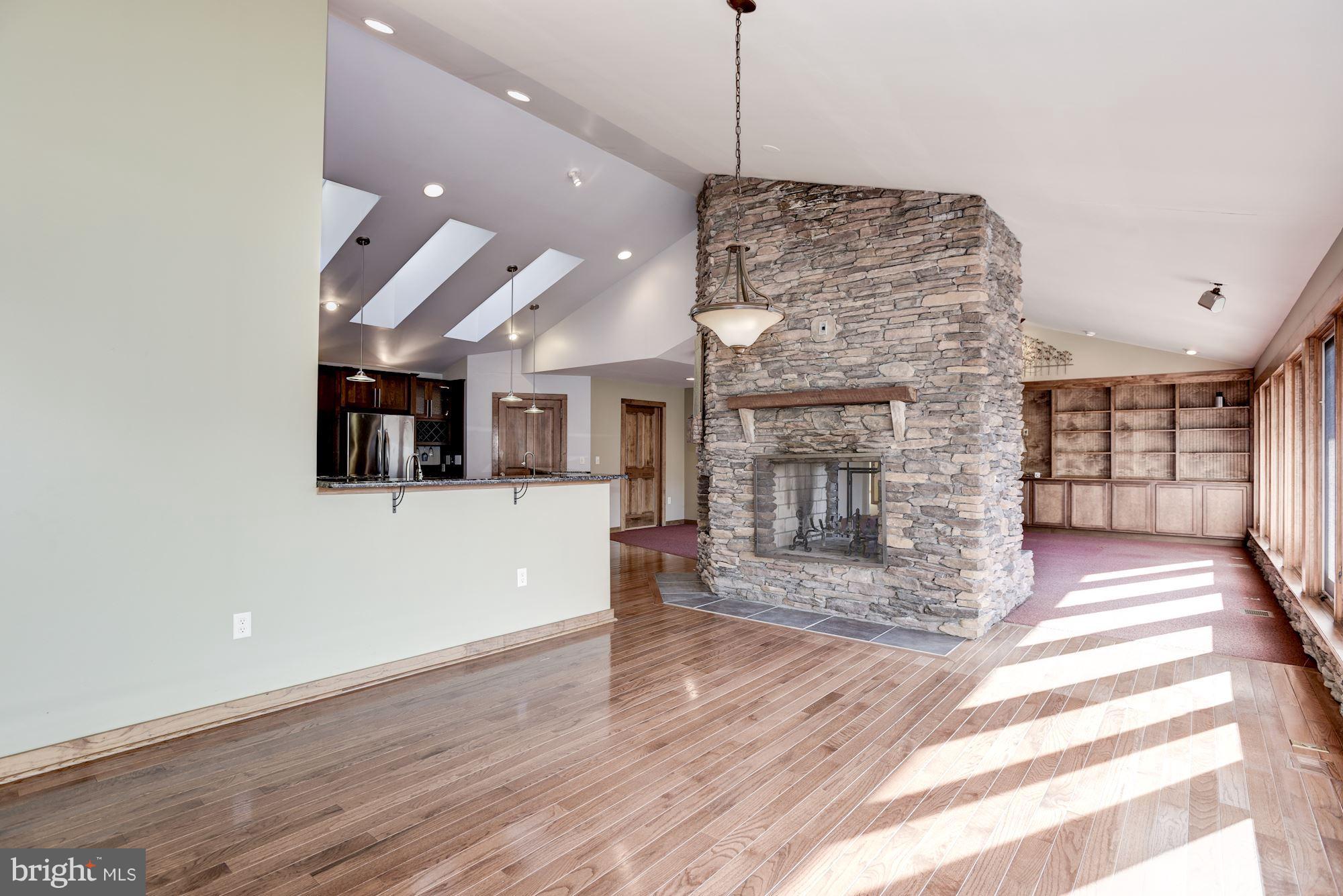 270 Morgan Road Cross Junction, VA 22625 - Photo 7 of 63