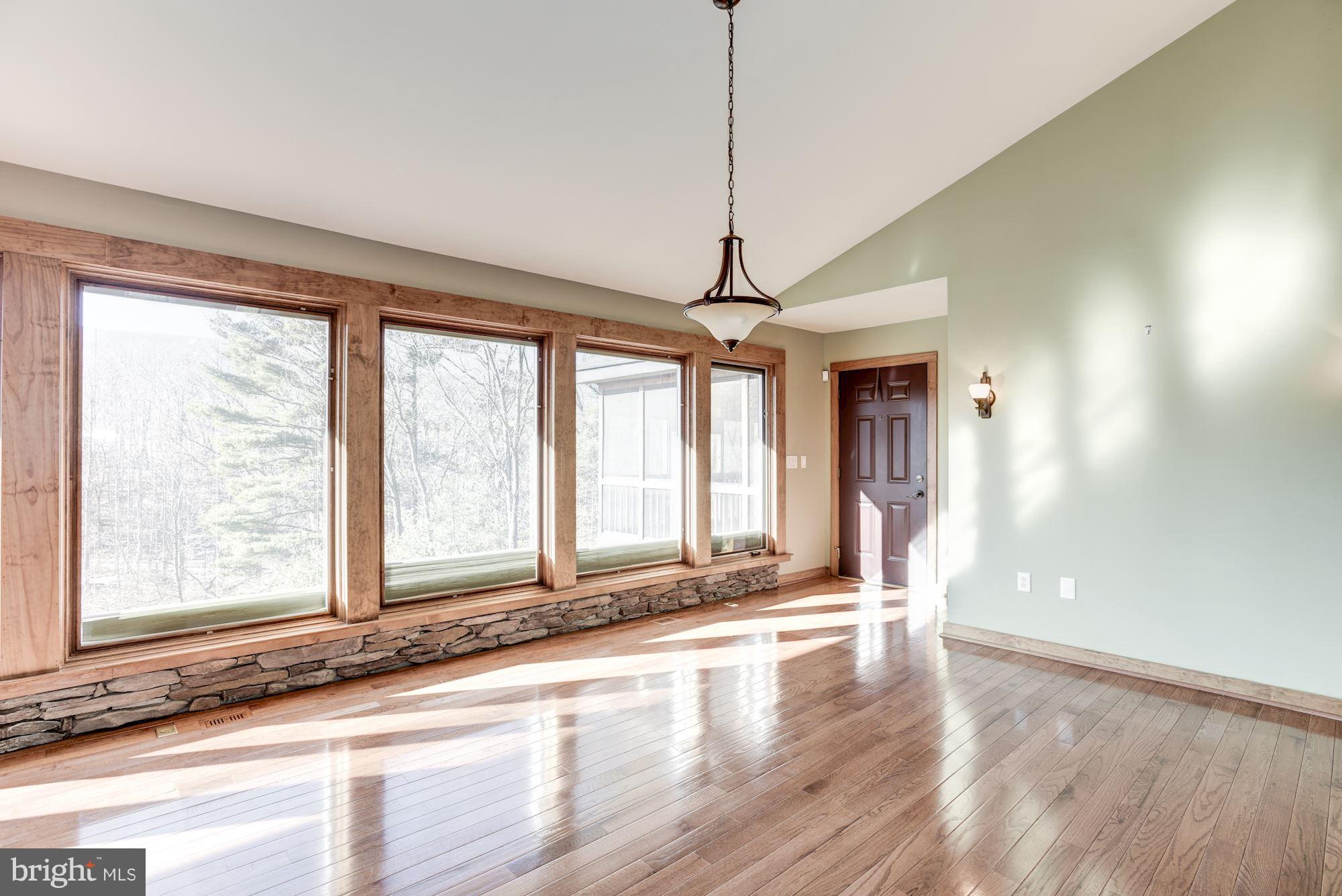 270 Morgan Road Cross Junction, VA 22625 - Photo 8 of 63