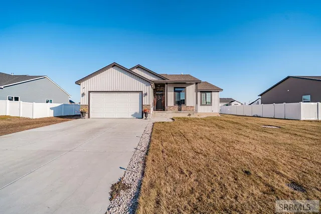 $419,000 | 4156 North Ventura Avenue, Idaho Falls, ID 83401