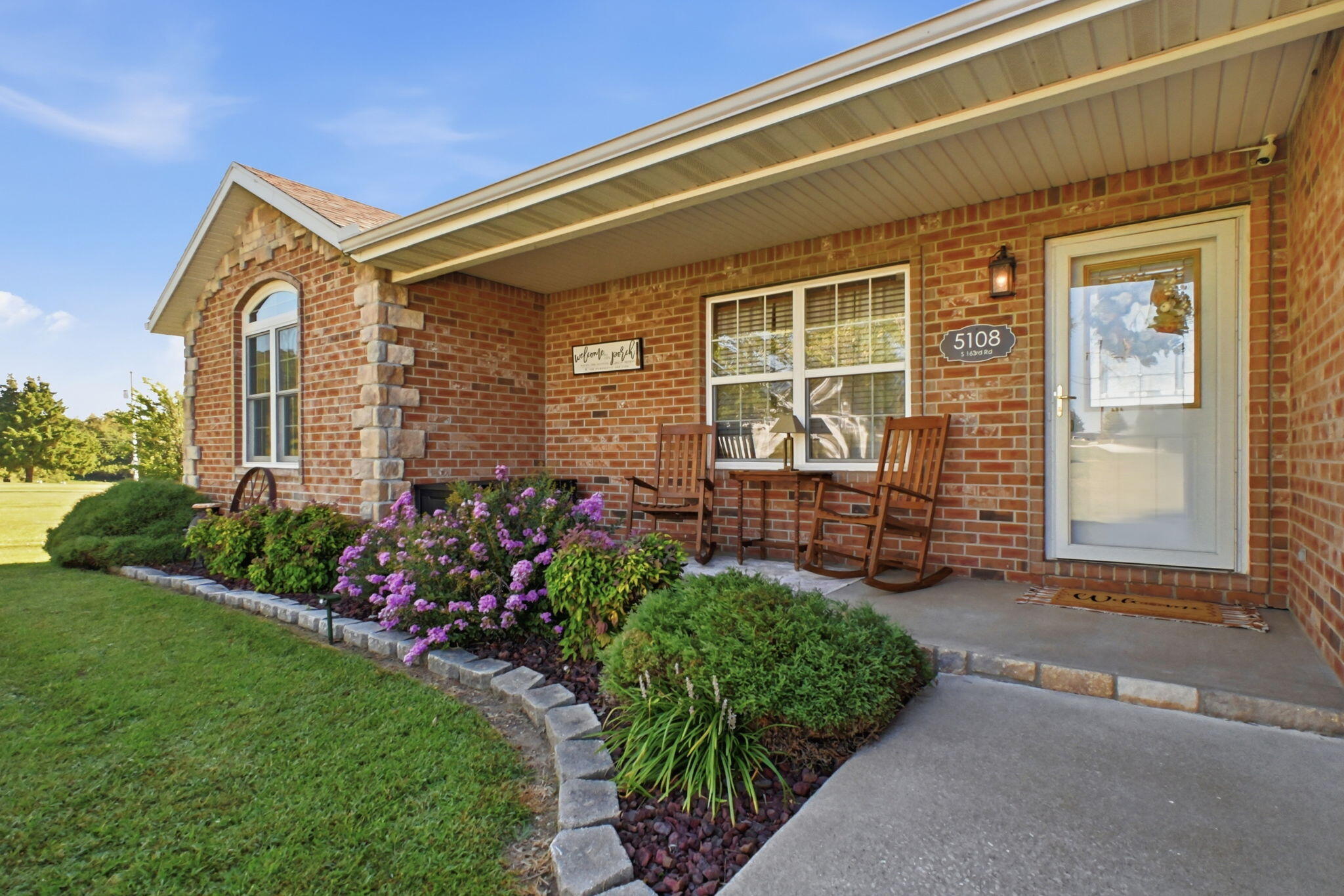 5108 South 163rd Road Bolivar, MO 65613 - Photo 4 of 60 12-web-or-mls-VisualWorks_Design_LLC_009