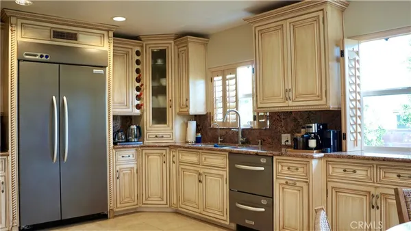 $8,650 | 925 Sherlock Drive, Burbank, CA 91501