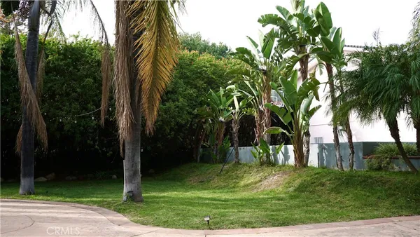 $8,650 | 925 Sherlock Drive, Burbank, CA 91501