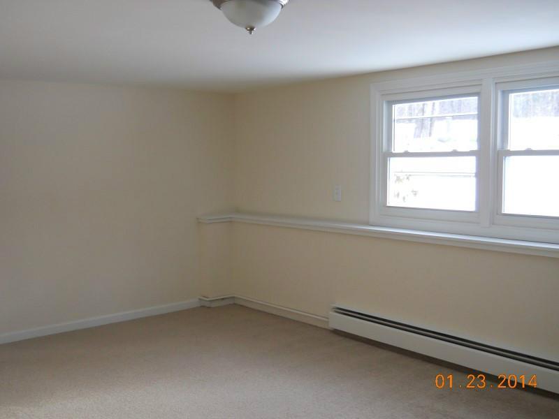 5 Eaton Road Standish, ME 04084 - Photo 14 of 15 Den/Family/Great Room.