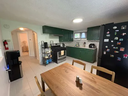 $2,295 | 1101 Holly Street, Unit 1, Austin, TX 78702