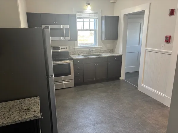 $4,000 | 44 Essex Street, Unit NONE, Beverly, MA 01915