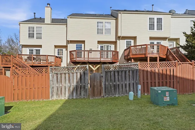 $2,850 | 12831 Silvia Loop, Woodbridge, VA 22192