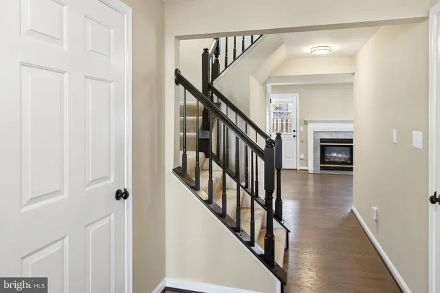 $2,850 | 12831 Silvia Loop, Woodbridge, VA 22192