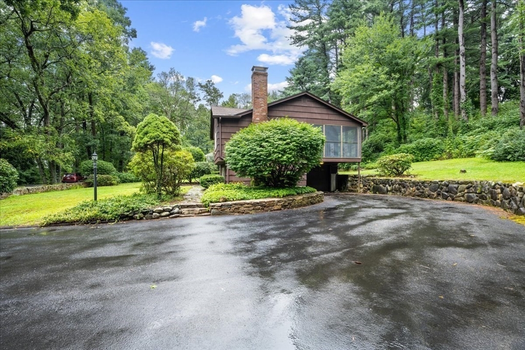 31 Stone School Road Sutton, MA 01590 - Photo 3 of 37