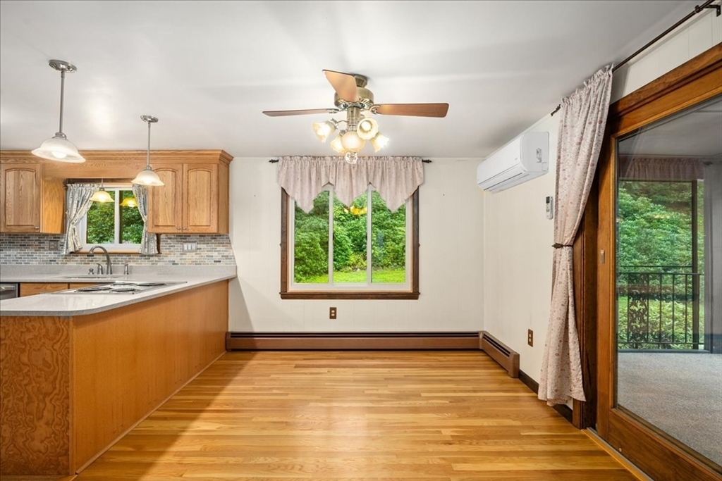 31 Stone School Road Sutton, MA 01590 - Photo 10 of 37