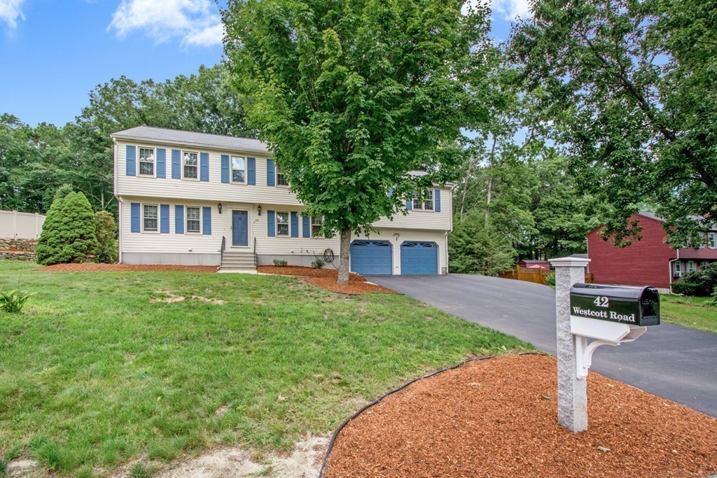 42 Westcott Road Hopedale, MA 01747 - Photo 4 of 30 Gallery Image 4