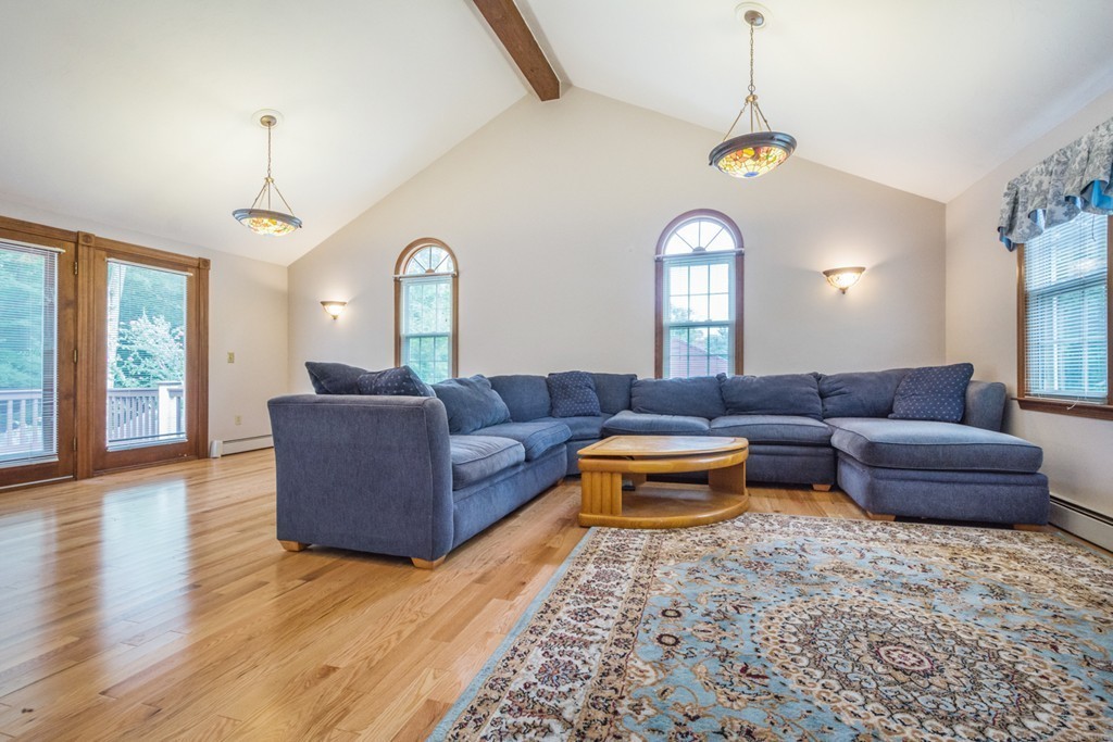42 Westcott Road Hopedale, MA 01747 - Photo 9 of 30 Gallery Image 9