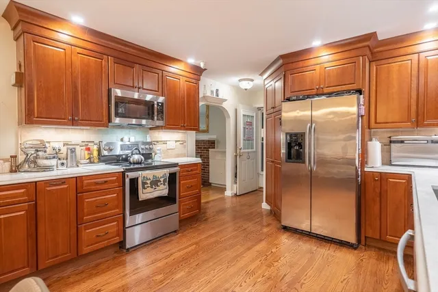 $599,999 | 97 Parkton Avenue, Worcester, MA 01605