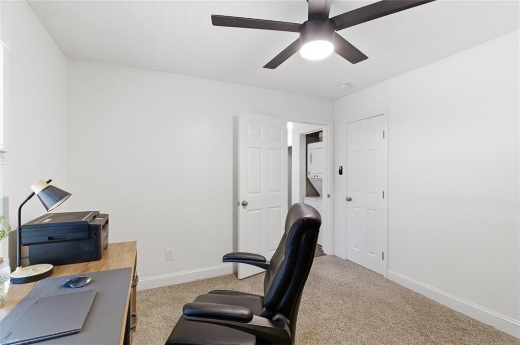 3180 Rehoboth Drive Decatur, GA 30033 - Photo 29 of 36 a view of a workspace with furniture