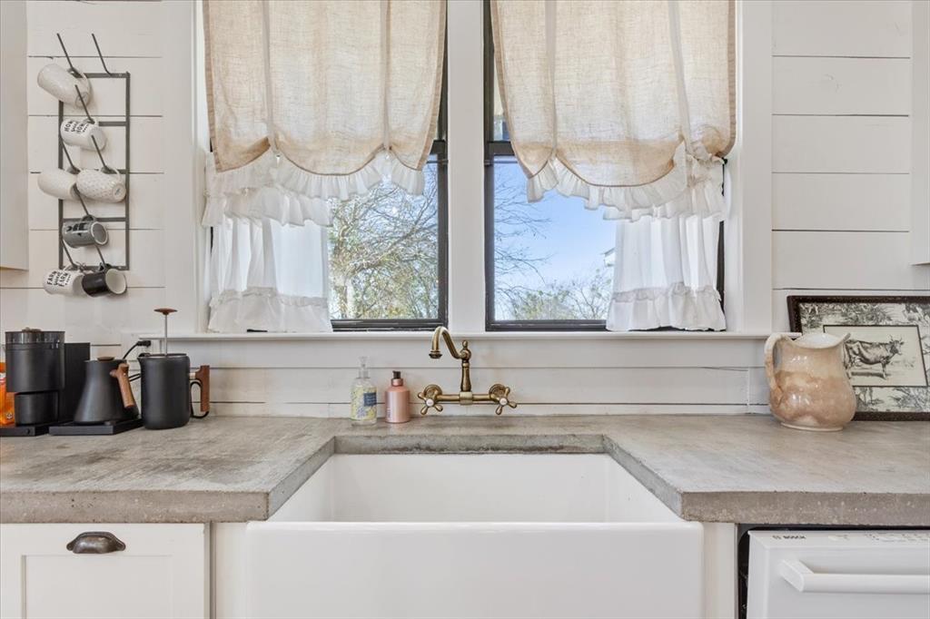 1591 Highway 144 Meridian, TX 76665 - Photo 16 of 40