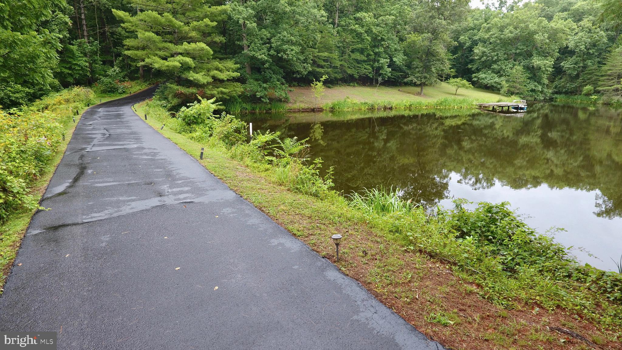 43351 Spinks Ferry Road Leesburg, VA 20176 - Photo 7 of 48 Front pond is on the right side of the driveway