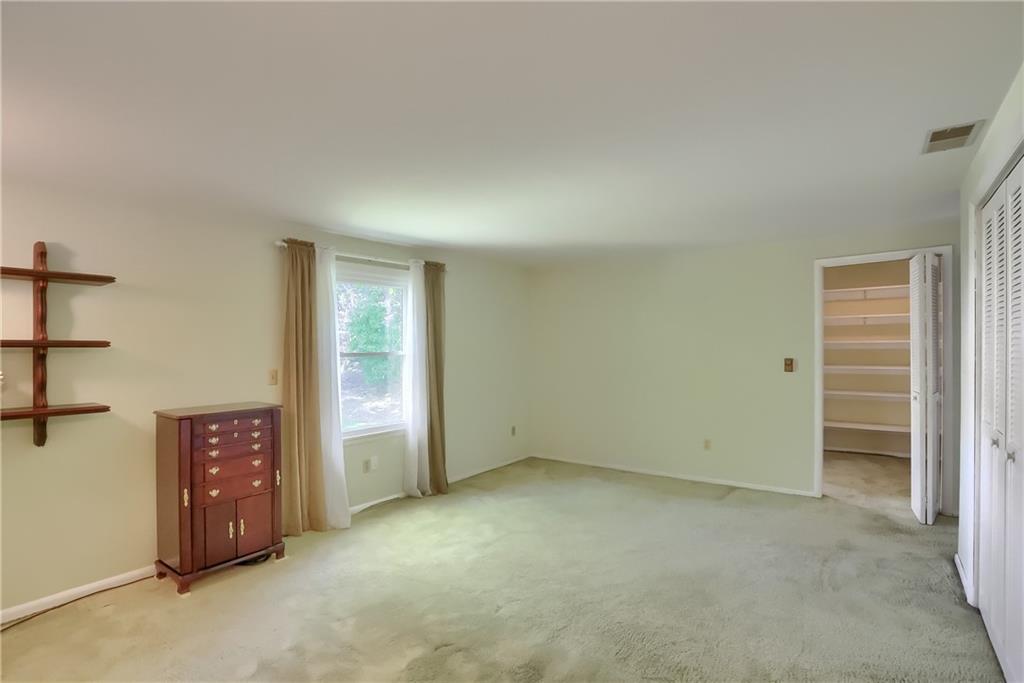 3374 Evergreen Road Pittsburgh, PA 15237 - Photo 16 of 25 Gallery Image 16