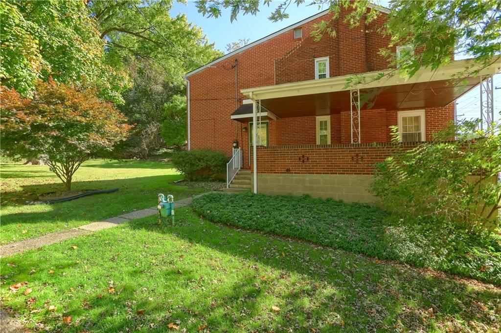 3374 Evergreen Road Pittsburgh, PA 15237 - Photo 3 of 25 Gallery Image 3