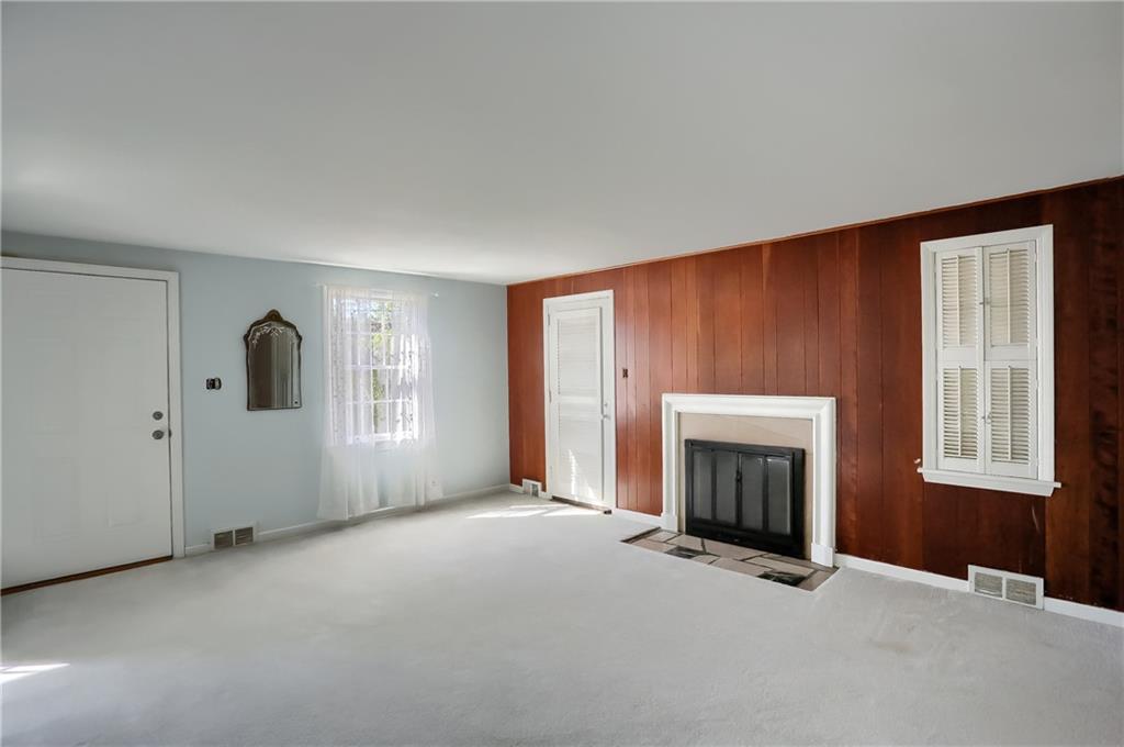 3374 Evergreen Road Pittsburgh, PA 15237 - Photo 6 of 25 Gallery Image 6
