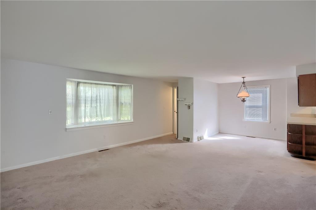 3374 Evergreen Road Pittsburgh, PA 15237 - Photo 8 of 25 Gallery Image 8